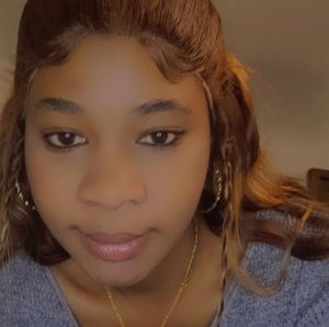 Meet your Posher, Aminata